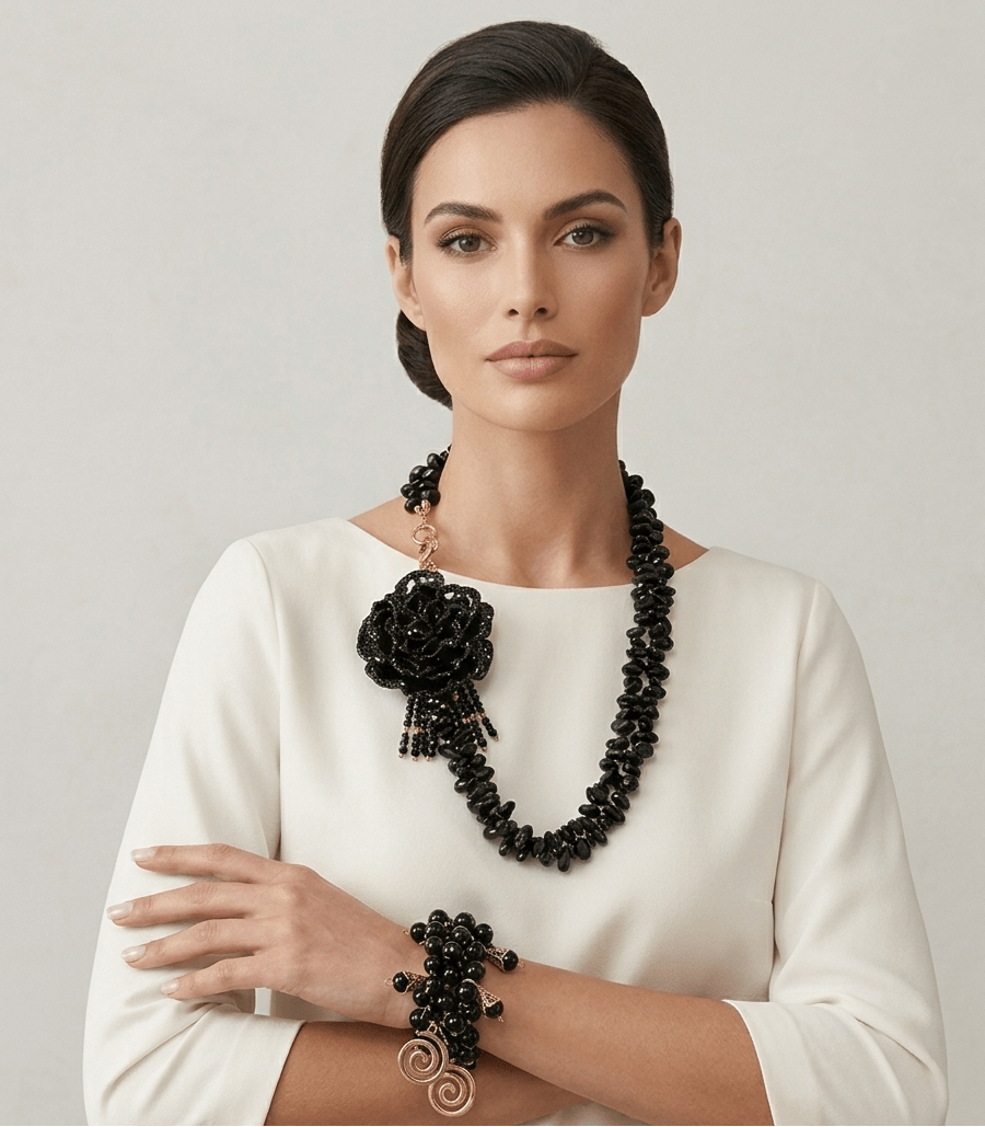 Nuit Sauvage Necklace