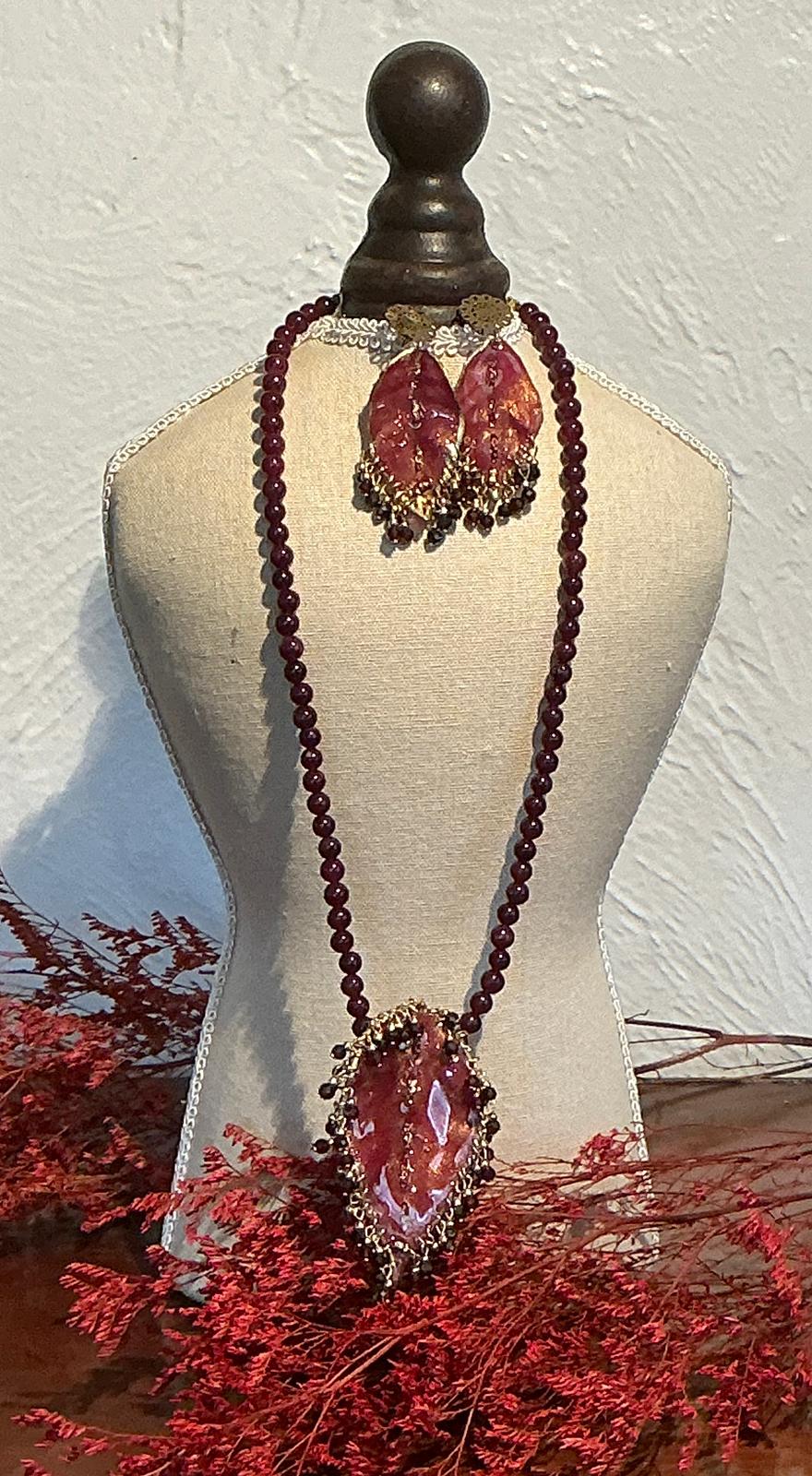 Poinsettia Royale