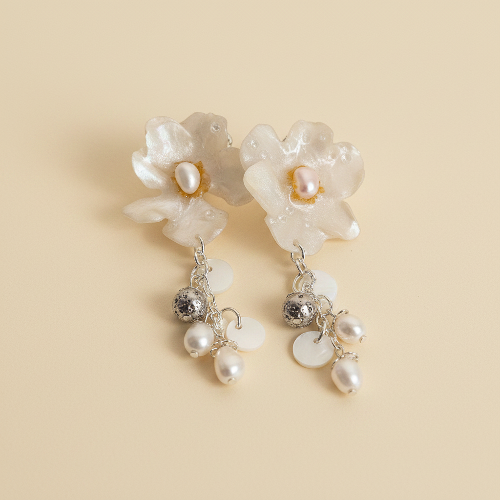 Fleur de Nacre Detalle Macro Aretes